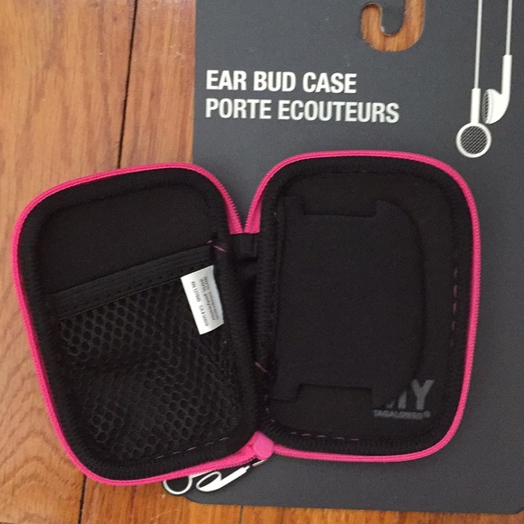 Ear phone case.  NWT - Picture 4 of 4